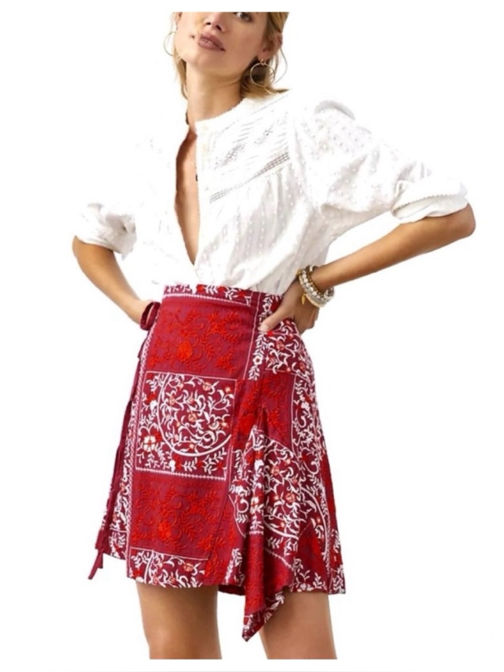 NWOT Anthropologie Embroidered Wrap Mini Skirt in Red  Size 4
